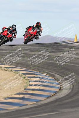 media/Nov-16-2025-Race Pace (Sun) [[8c5fa54630]]/Verified Riders/1-Turns 9 and 10 (925am)/